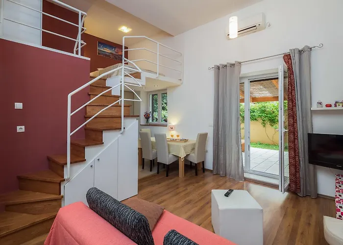 Apartment Dora